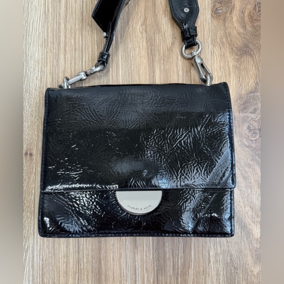 Charles & Keith Round Metal Accent Wrinkled Patent Bag - Picture 8 of 10